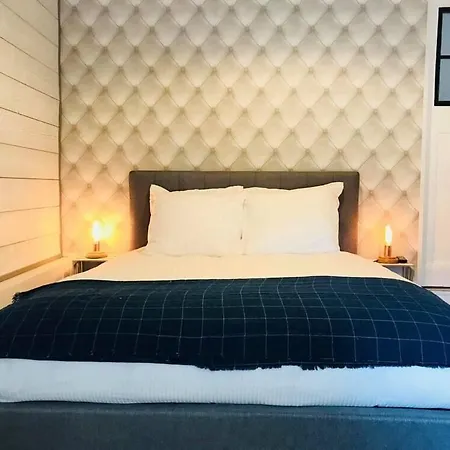 Отель La Fabrique Cherbourgeoise Шербур-ан-Котантен